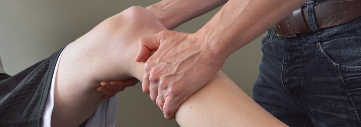 Halbe-Kooter-Castricum-Manuele-Therapie-Knie-Onderzoek